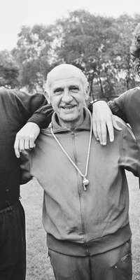 Ladislao Mazurkiewicz, Uruguayan footballer, dies at age 67